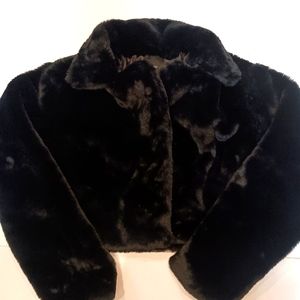 NWT FOREVER 21 FAUX FUR CROPPED COAT SZ LG